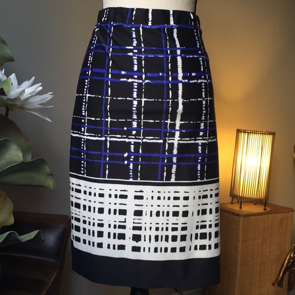 melissa paige Dresses & Skirts - Melissa Paige elastic wait patterned pencil skirt
